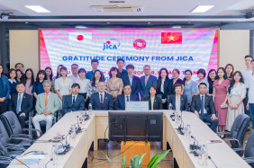 CƠ QUAN JICA TRI ÂN VÀ GHI NHẬN ĐÓNG GÓP CỦA HIỆU TRƯỞNG TRƯỜNG ĐẠI HỌC NGOẠI THƯƠNG – PGS. TS BÙI ANH TUẤN CHO SỰ PHÁT TRIỂN CỦA CỘNG ĐỒNG XÃ HỘI VÀ QUAN HỆ HỢP TÁC HAI NƯỚC VIỆT NAM - NHẬT BẢN 